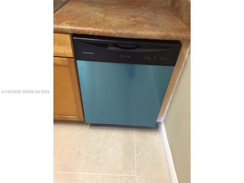 MEADOWS ON THE GREEN COND - Residential Lease