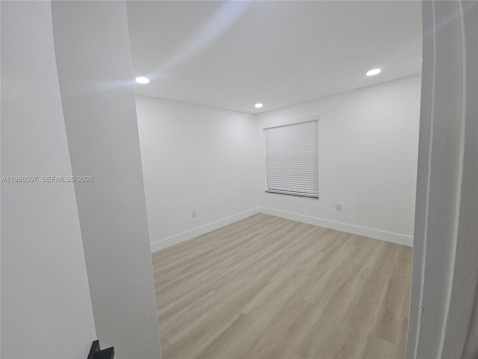 ELAN AT CALUSA CONDO XIII - Residential Lease