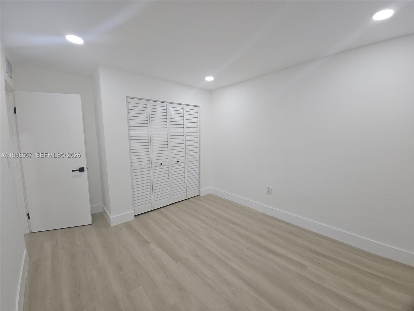 ELAN AT CALUSA CONDO XIII - Residential Lease