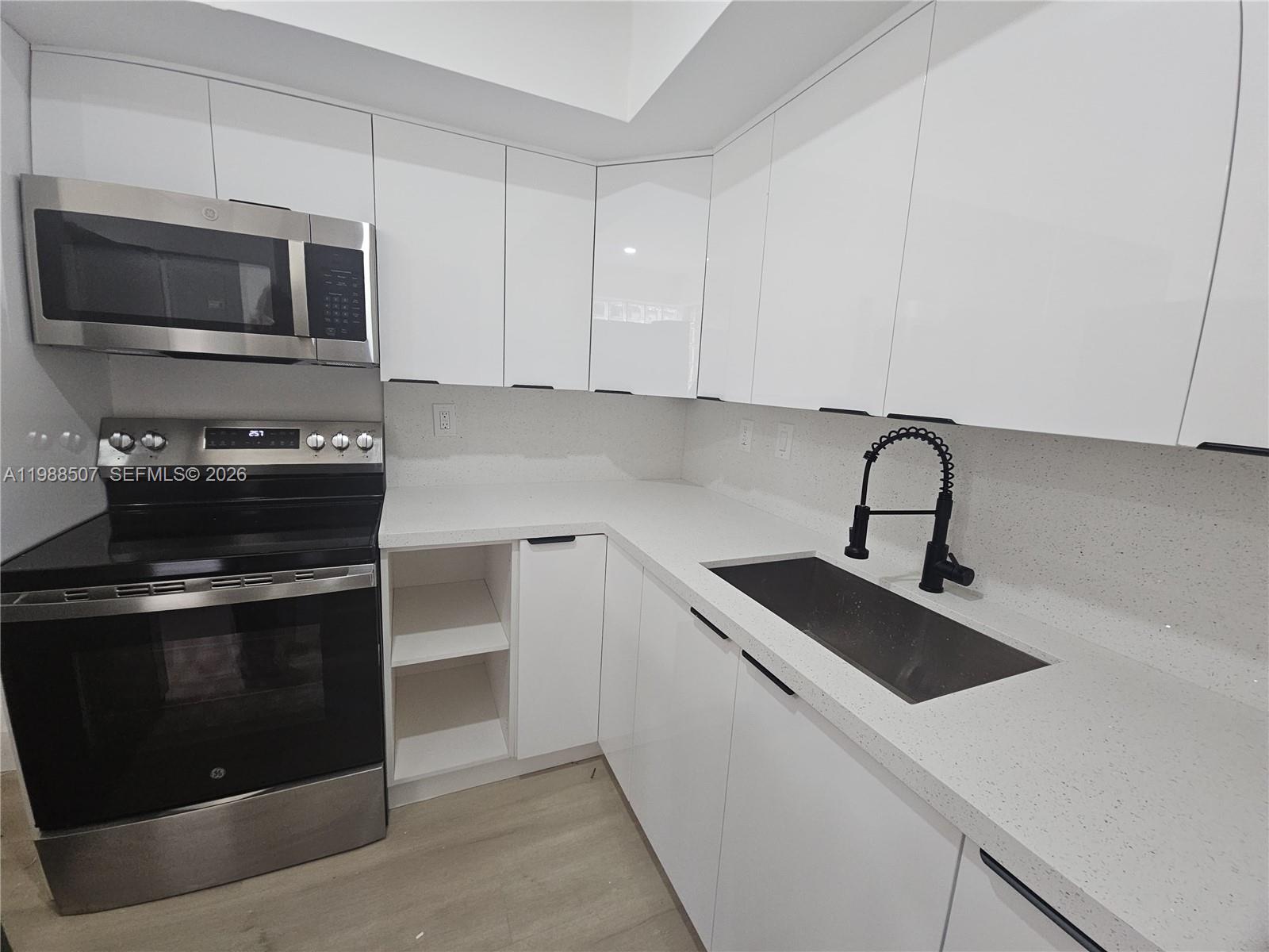 ELAN AT CALUSA CONDO XIII - Residential Lease