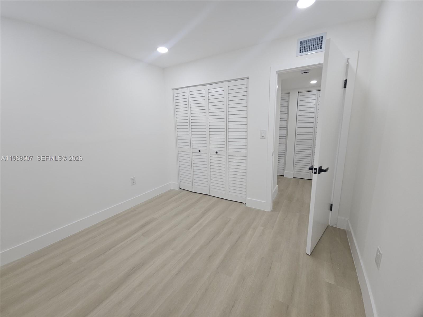 ELAN AT CALUSA CONDO XIII - Residential Lease