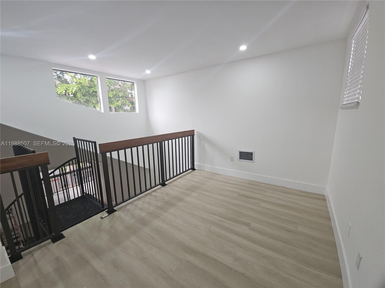 ELAN AT CALUSA CONDO XIII - Residential Lease