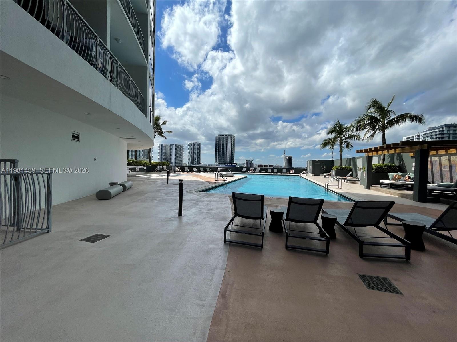 OPERA TOWER CONDO - Residential