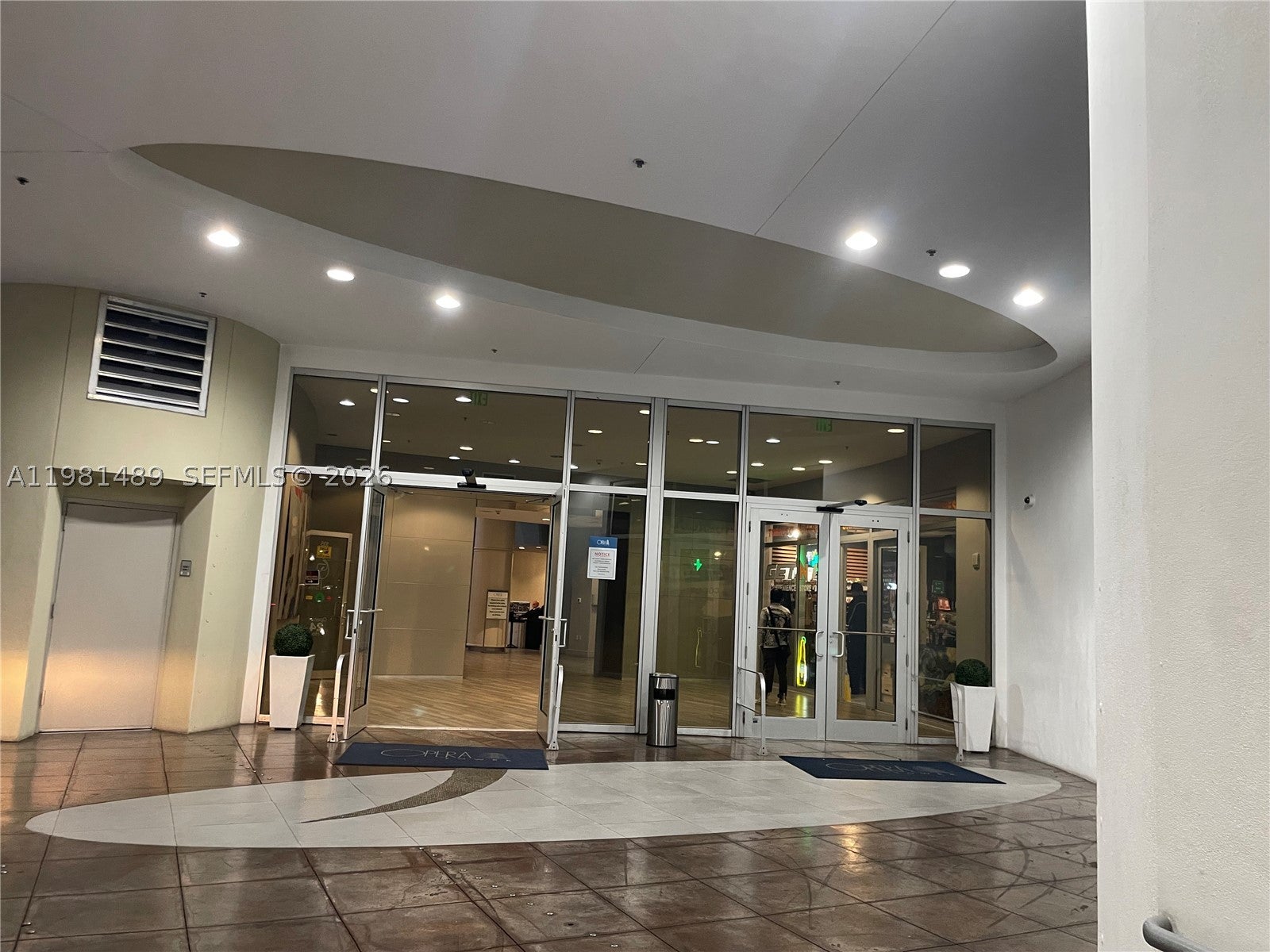 1750 N Bayshore Dr 2814