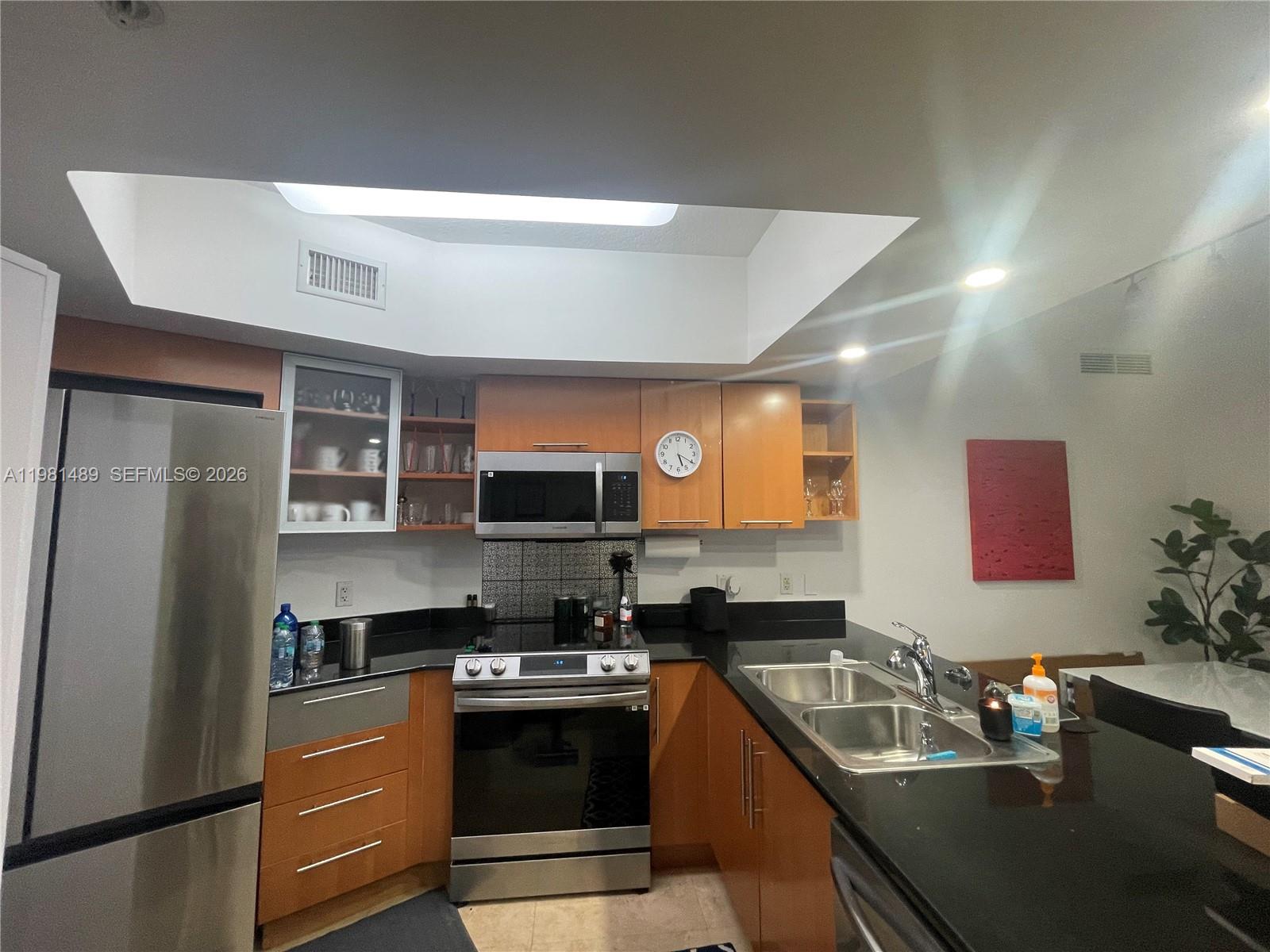 OPERA TOWER CONDO - Residential