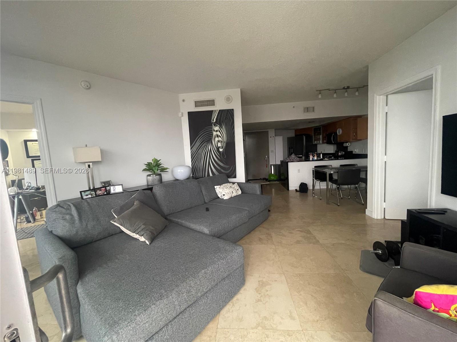 OPERA TOWER CONDO - Residential