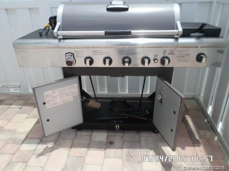 BISCAYNE TOWERS - Residential Lease