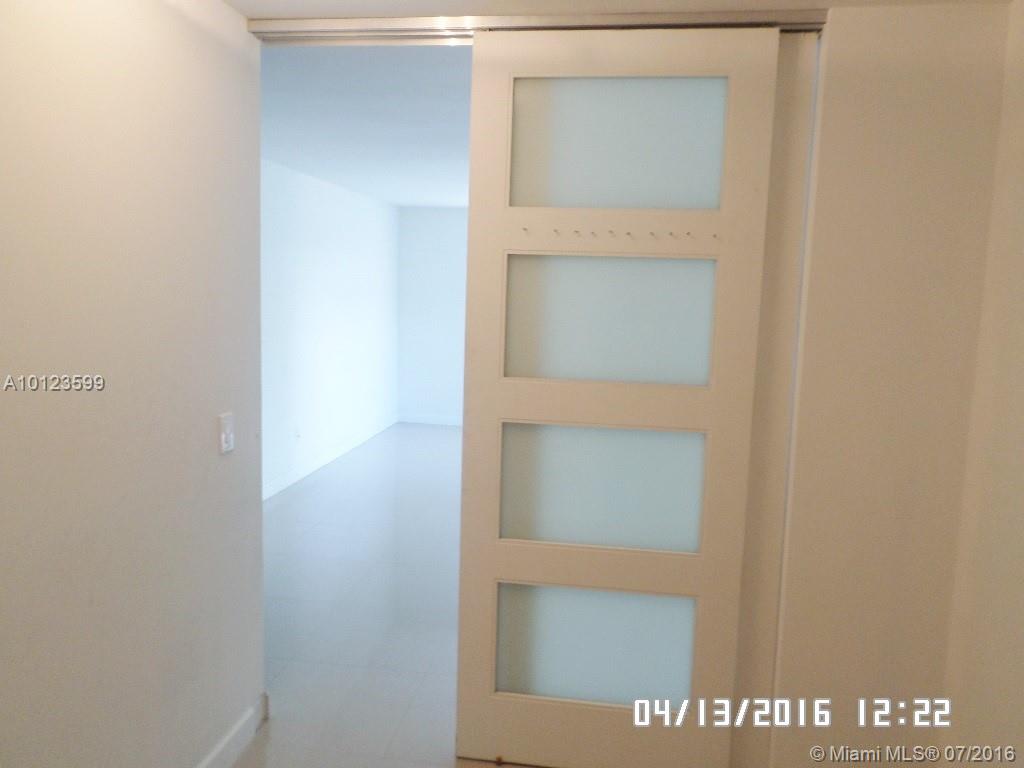 BISCAYNE TOWERS - Residential Lease