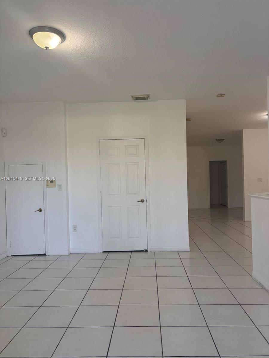 KENDALLAND - Residential Lease