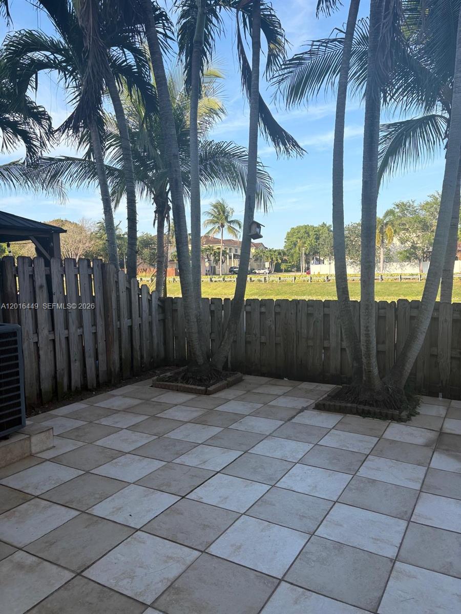 KENDALLAND - Residential Lease