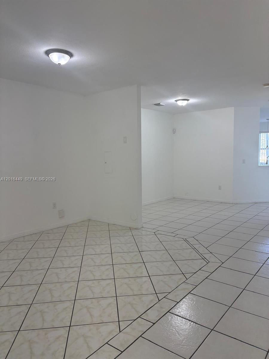 KENDALLAND - Residential Lease