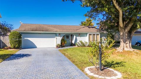 1128 W Rainwood Cir W Palm Beach Gardens FL 33410
