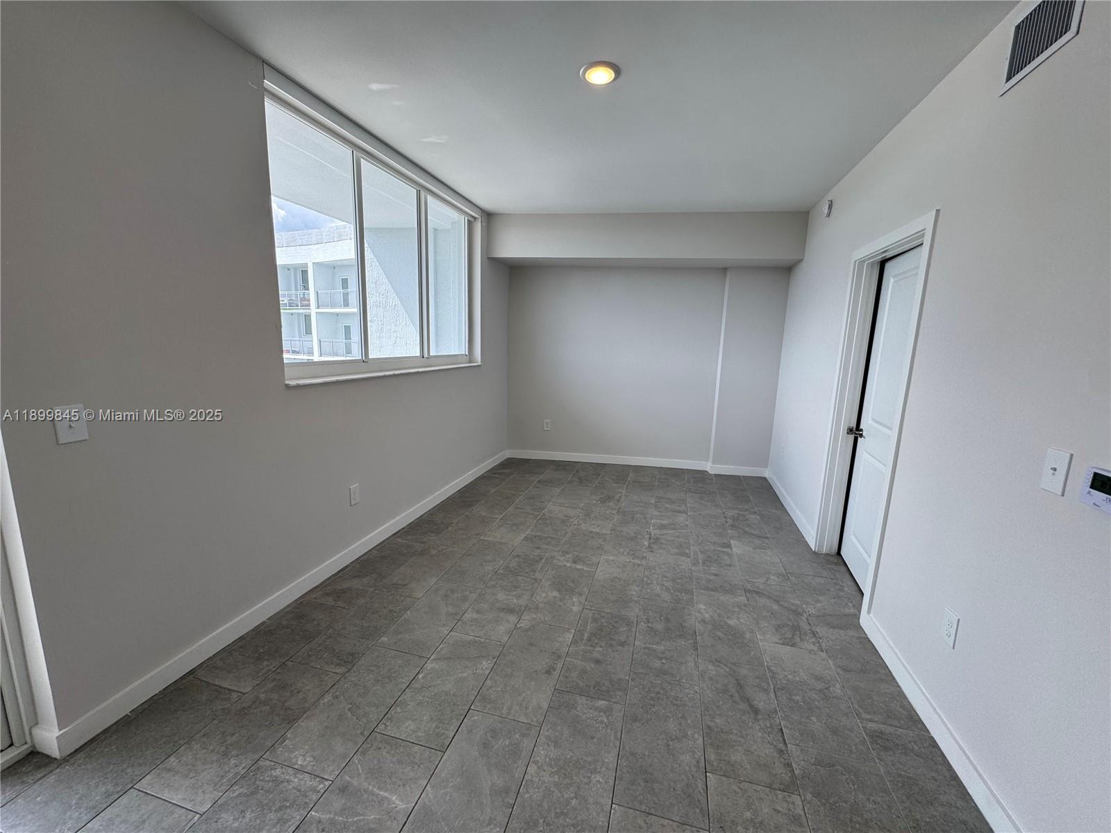 2275 W STATE ROAD 84 PLAT - Residential Lease