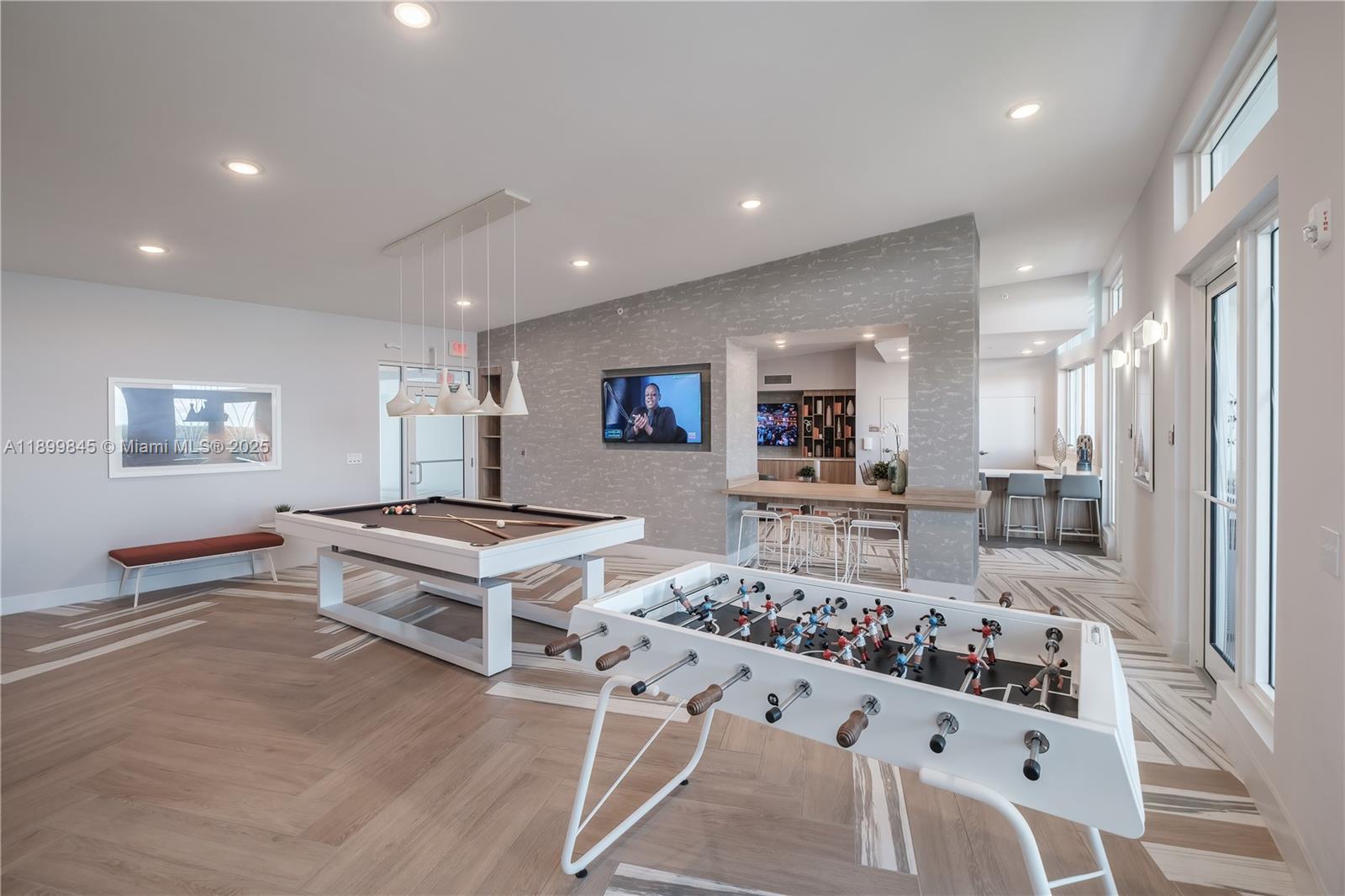 2275 W STATE ROAD 84 PLAT - Residential Lease