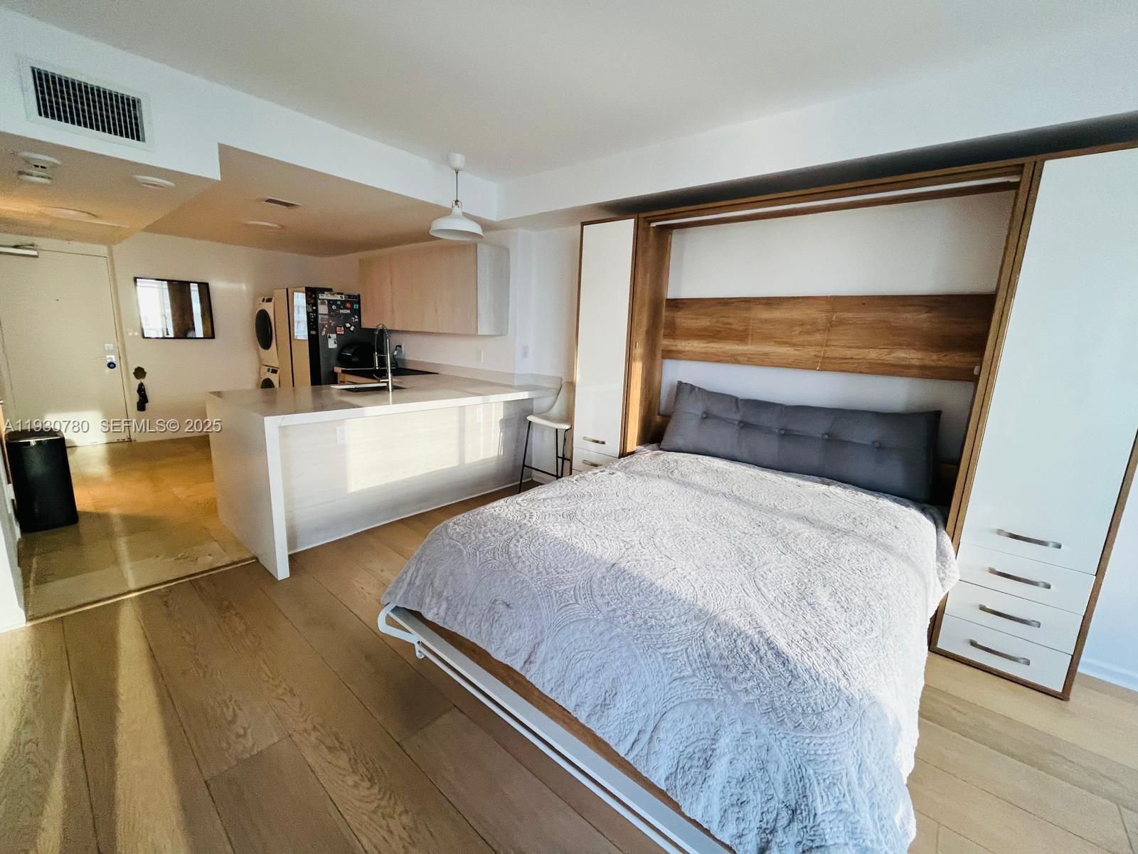 HARBOUR HOUSE - Residential Lease