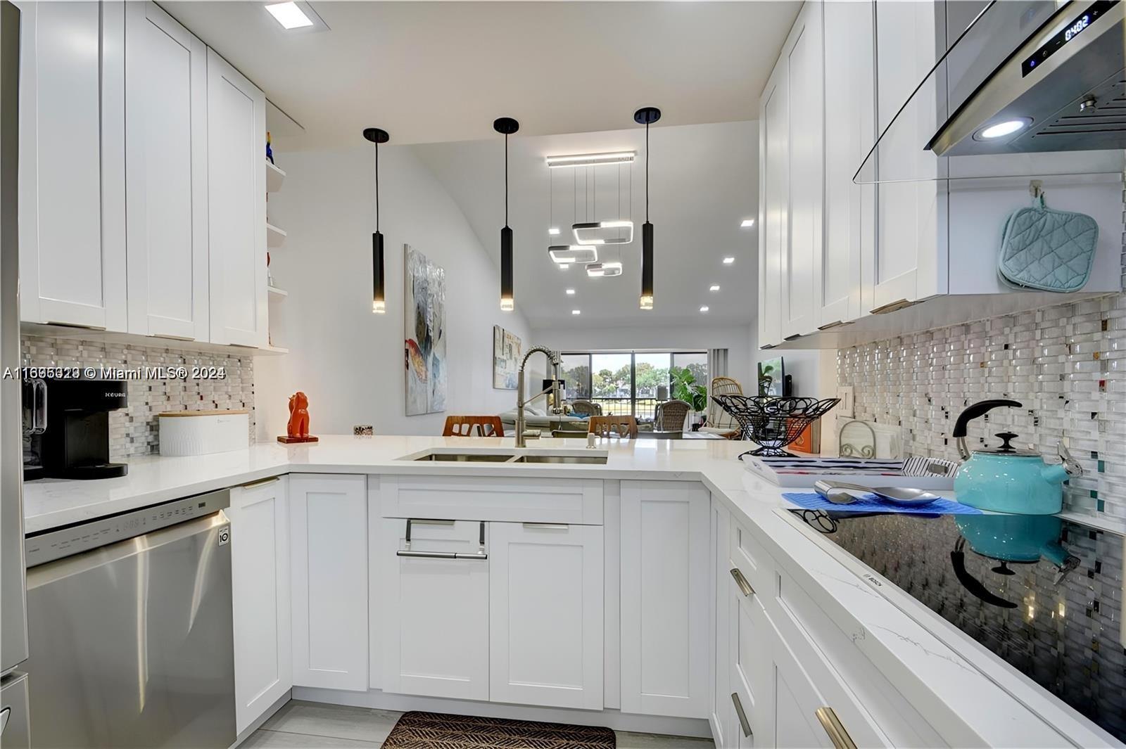 BOCA DELRAY I-III CONDO S - Residential Lease