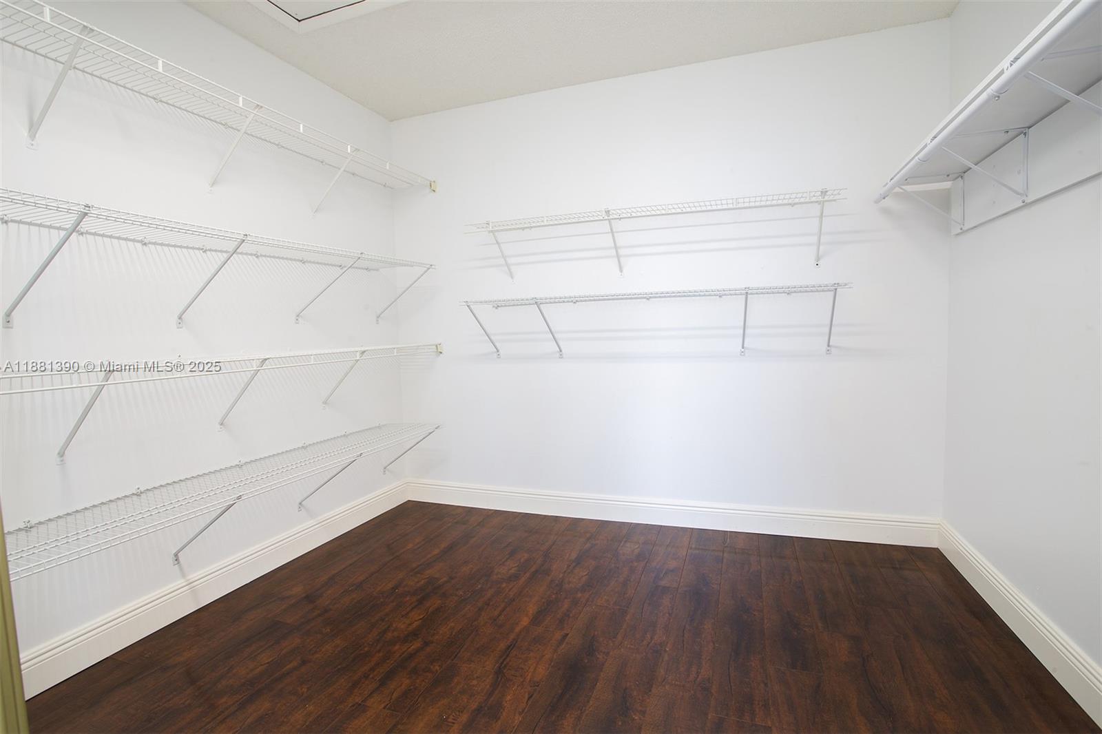 BOCA SPRINGS - Residential Lease