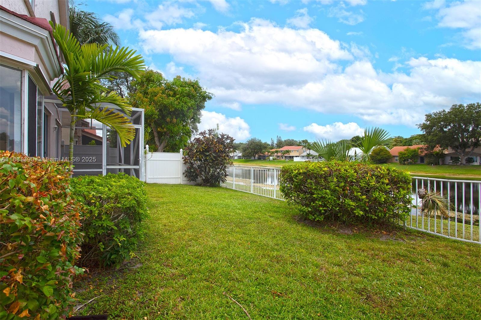 BOCA SPRINGS - Residential Lease