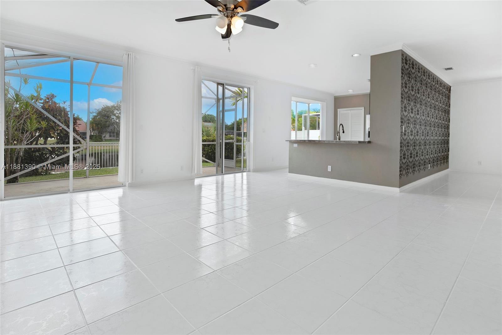 BOCA SPRINGS - Residential Lease