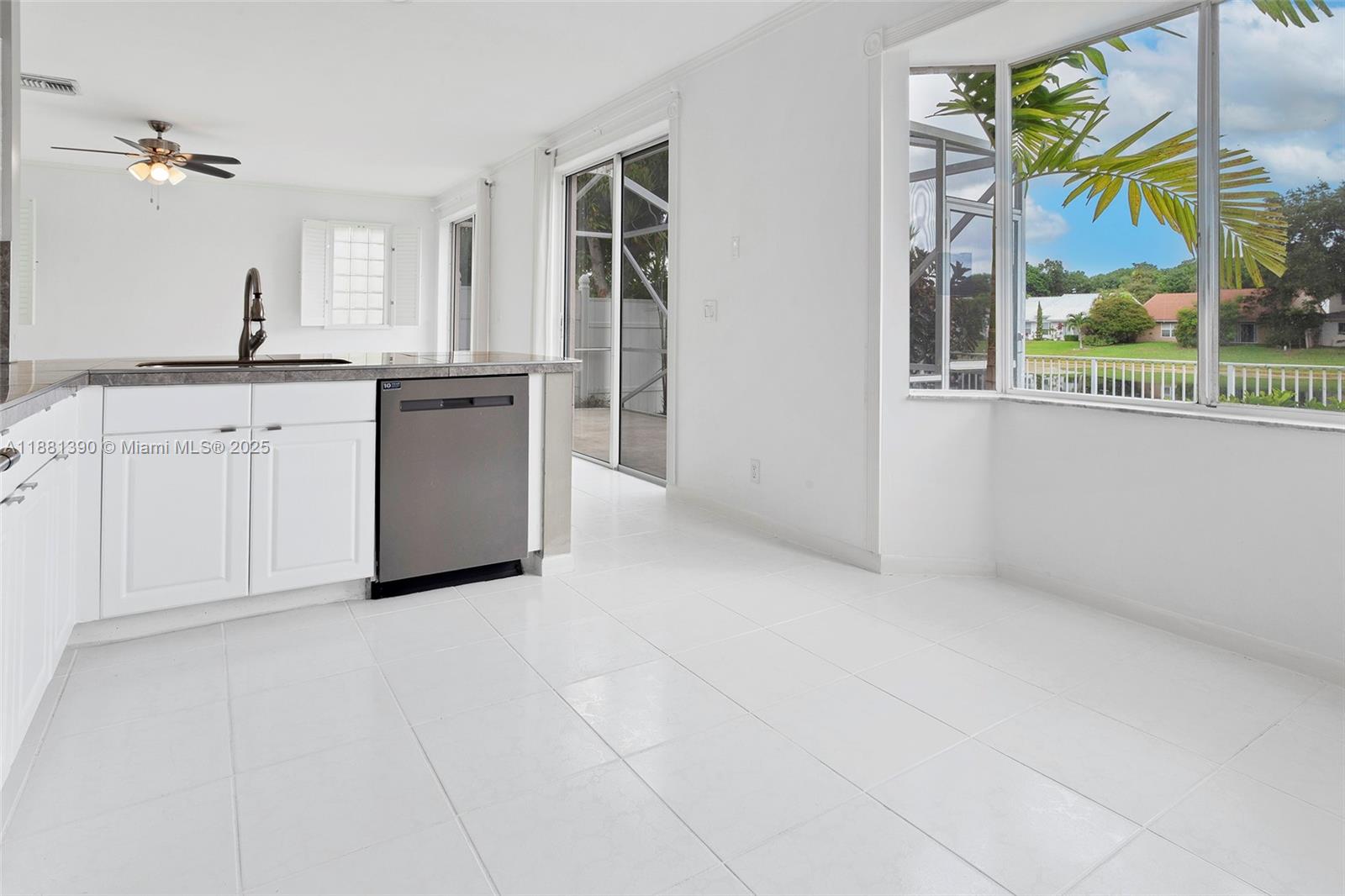 BOCA SPRINGS - Residential Lease