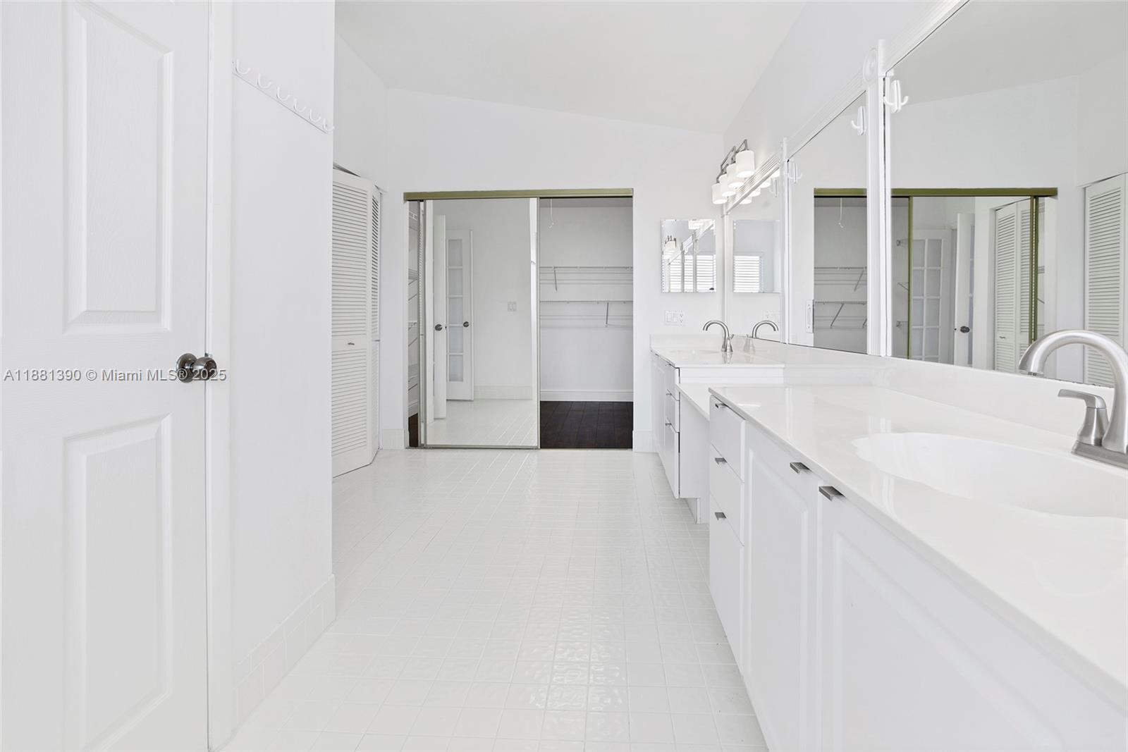 BOCA SPRINGS - Residential Lease