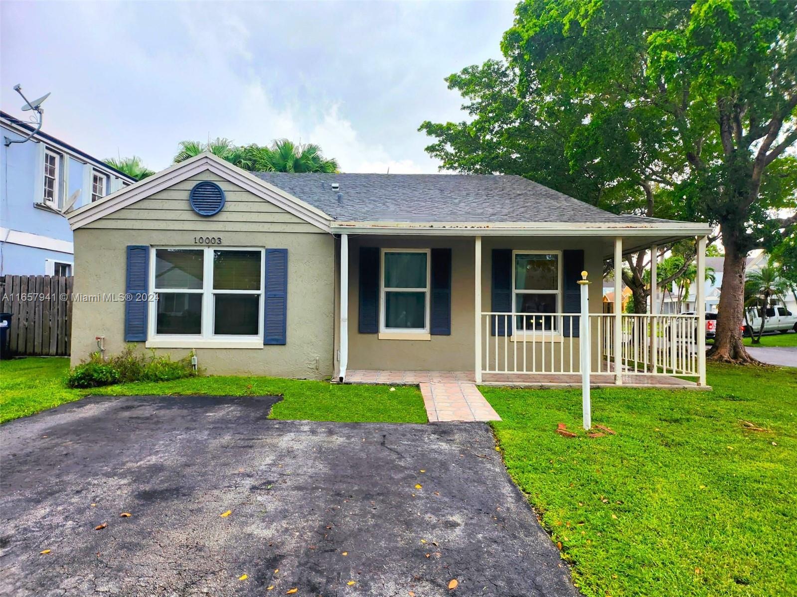 LAKES BY THE BAY SEC 6 - Residential