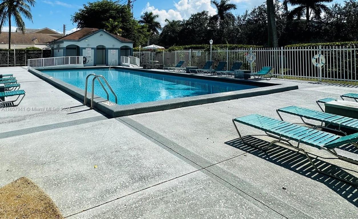 LAKES BY THE BAY SEC 6 - Residential