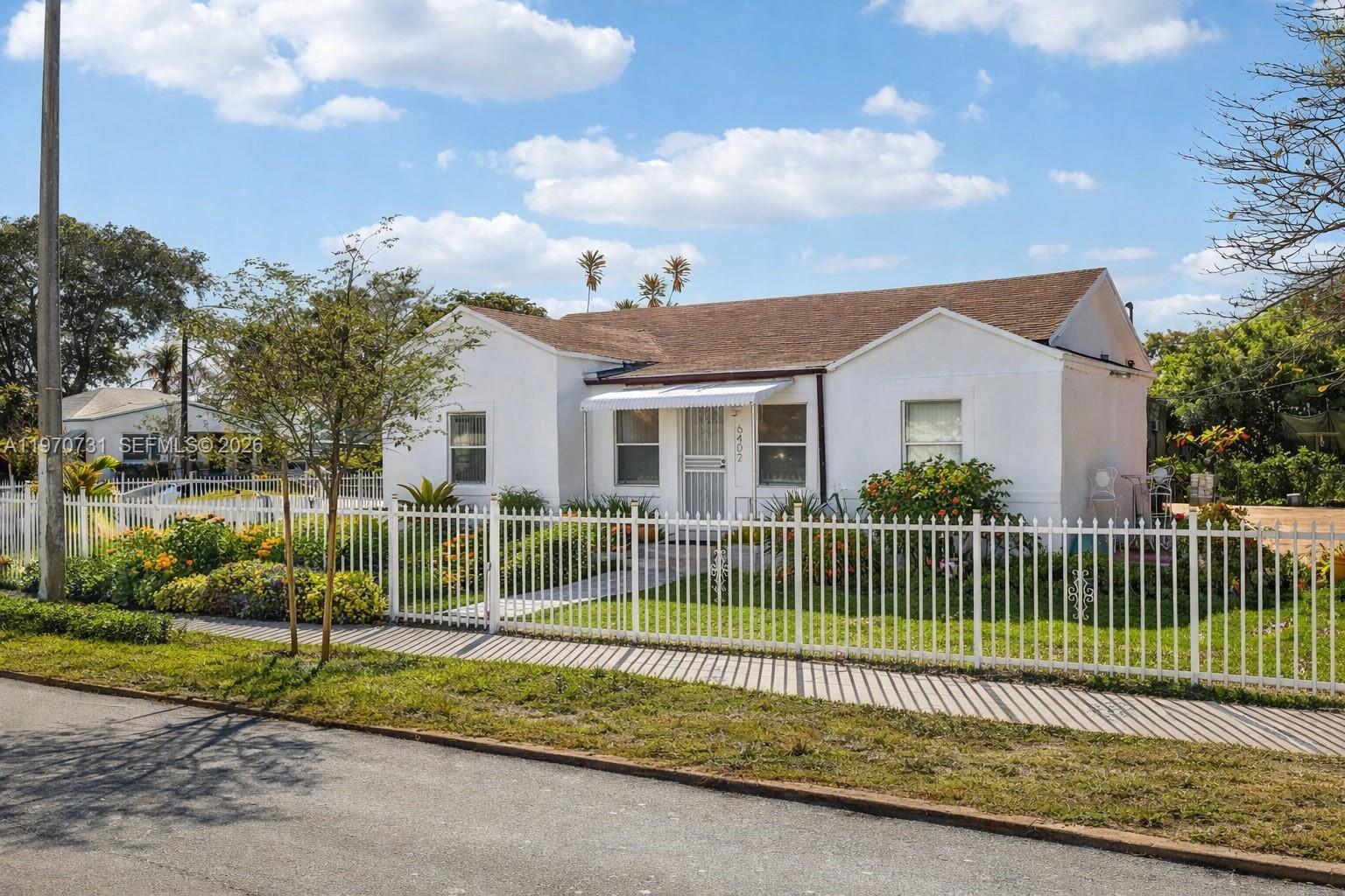 SEVENTH AVE PARK - Residential