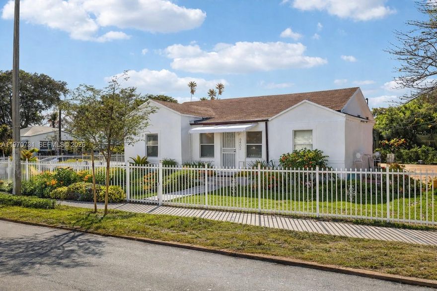 Welcome to this charming 4-bedroom, 2-bathroom home situated on a spacious corner lot in a centrally located neighborhood. This well-maintained property offers ample outdoor space and privacy, complete with a fully fenced yard providing both security and peace of mind. Inside, you’ll find an upgraded kitchen featuring new appliances, modern finishes, and plenty of cabinet space perfect for everyday living and entertaining. The functional floor plan offers comfortable bedrooms, well-appointed bathrooms, and abundant natural light throughout. With its generous lot size, secure fencing, and prime central location close to shopping, dining, schools, and major roadways, this home presents an excellent opportunity for homeowners and investors alike. Don’t miss your chance to own this move-in-ready property with space, upgrades, and location all in one.