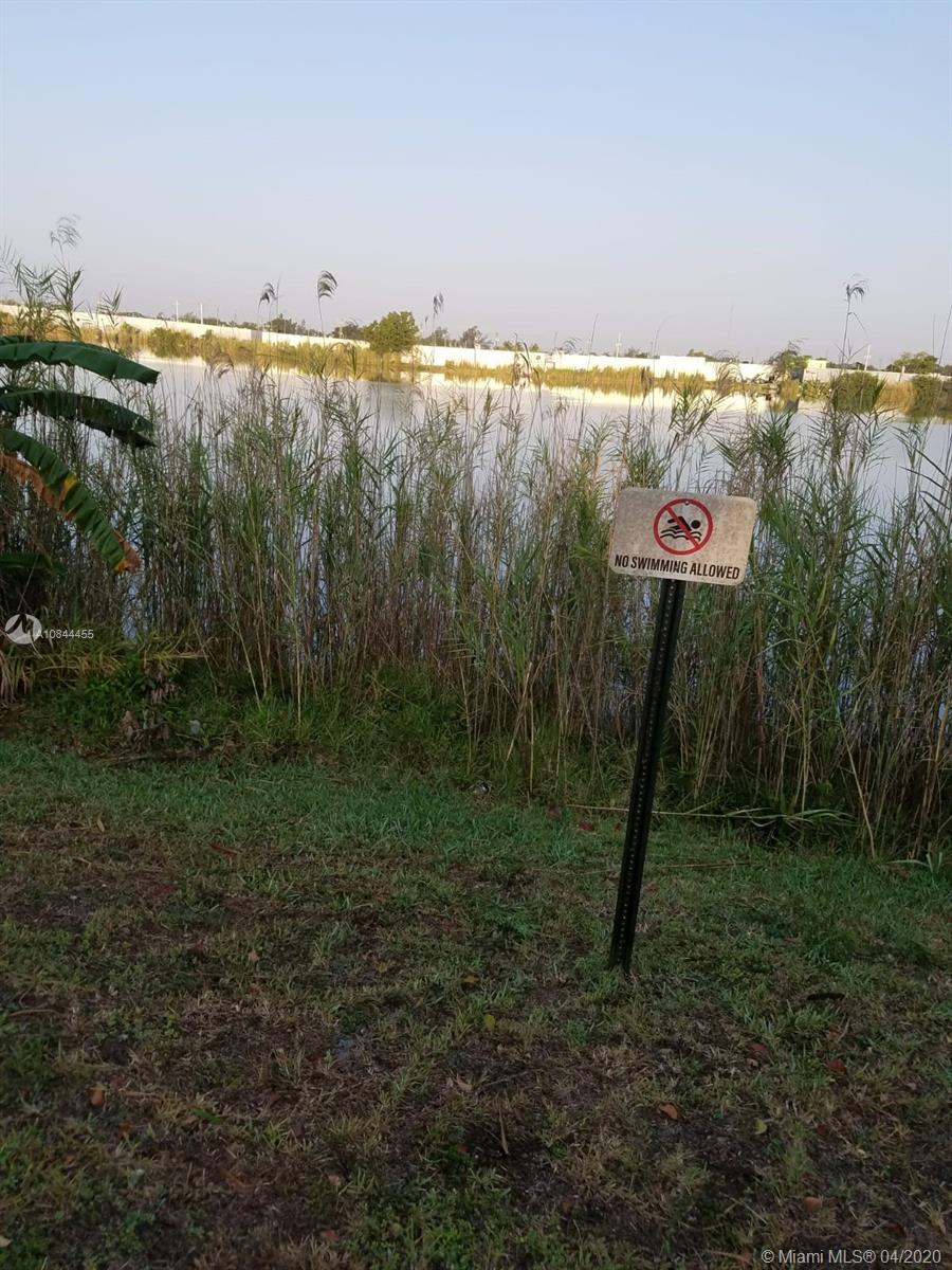 LAKE VUE VILLAS CONDO - Residential