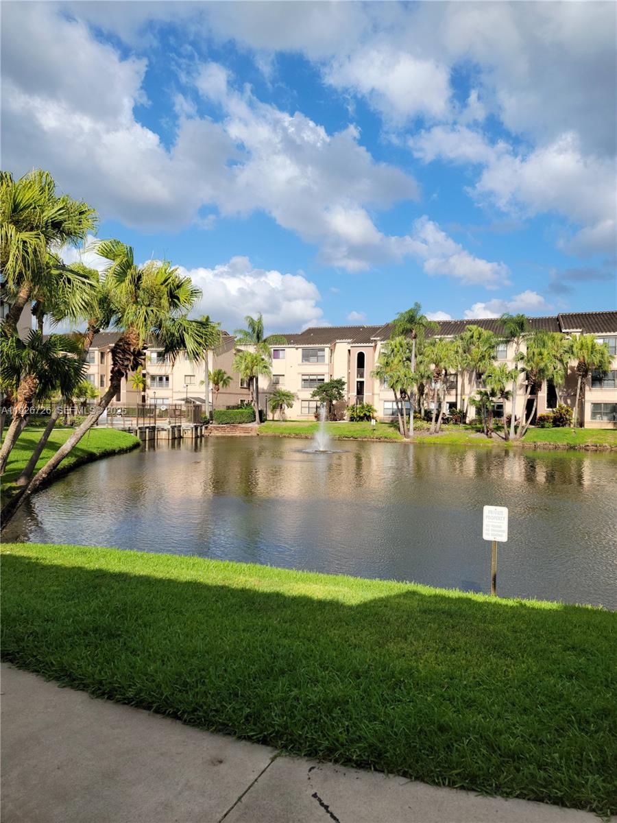 SUNDANCE AT DAVIE CONDO - Residential