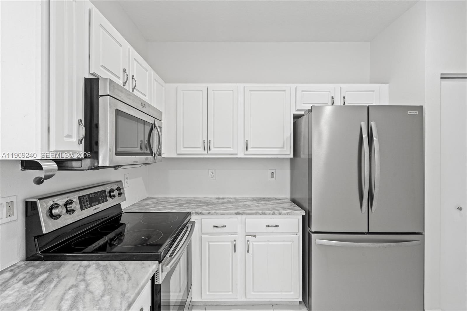 LAGO VISTA AT COCONUT CRE - Residential