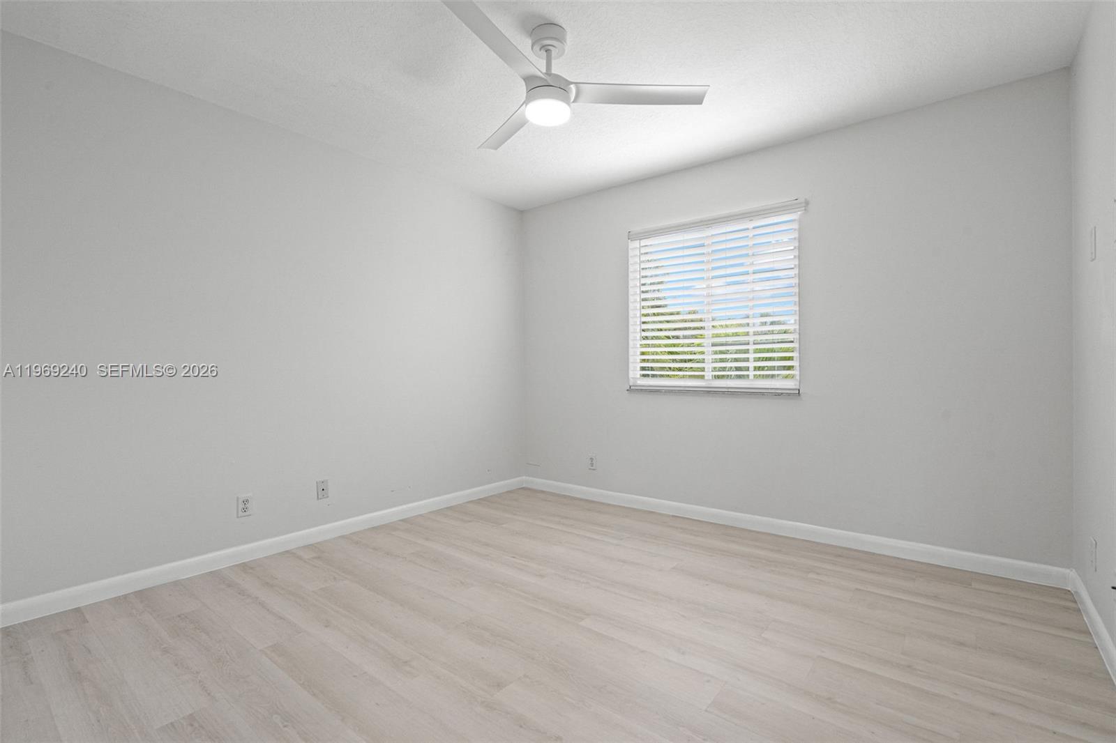 LAGO VISTA AT COCONUT CRE - Residential