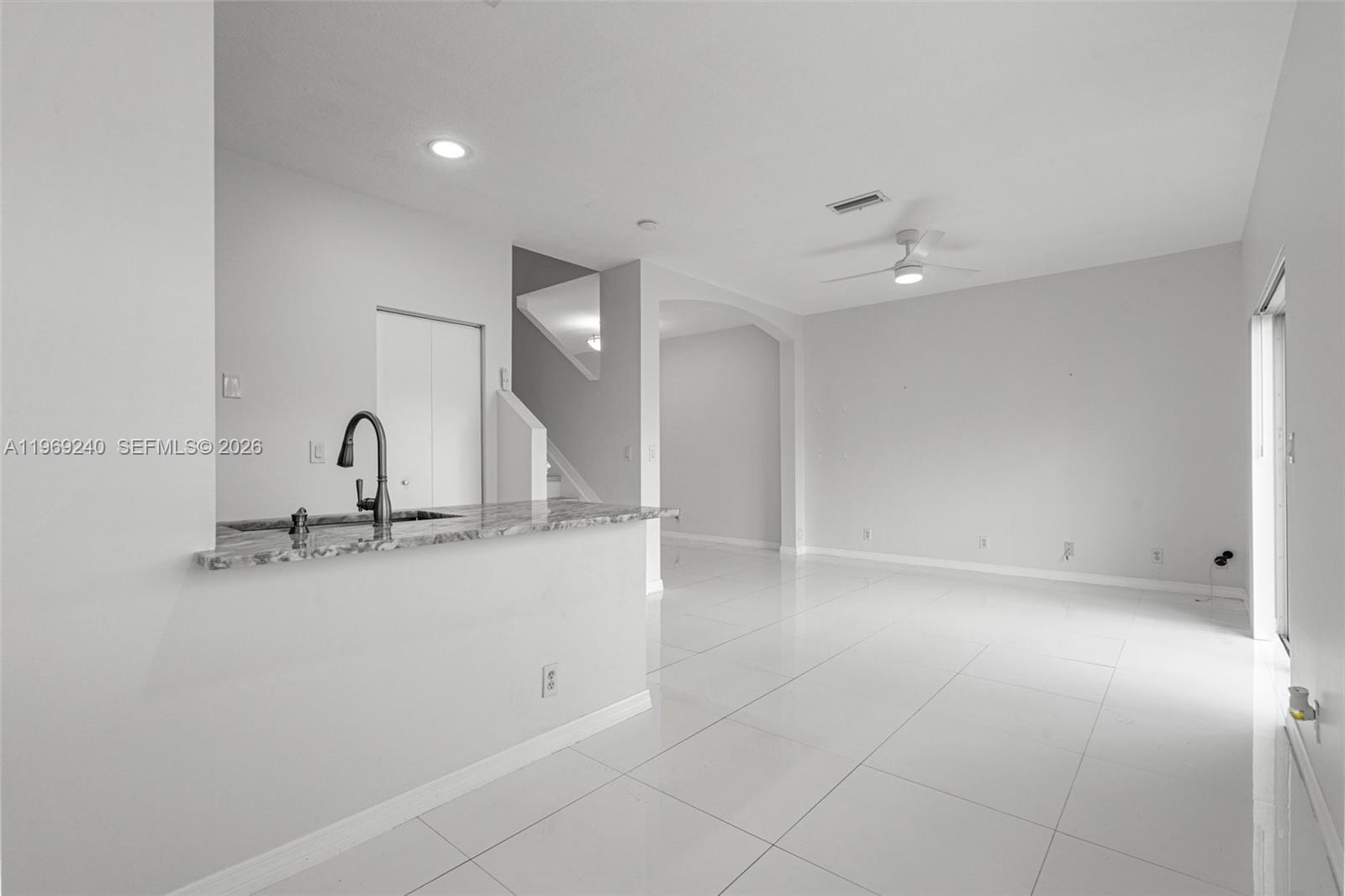 LAGO VISTA AT COCONUT CRE - Residential