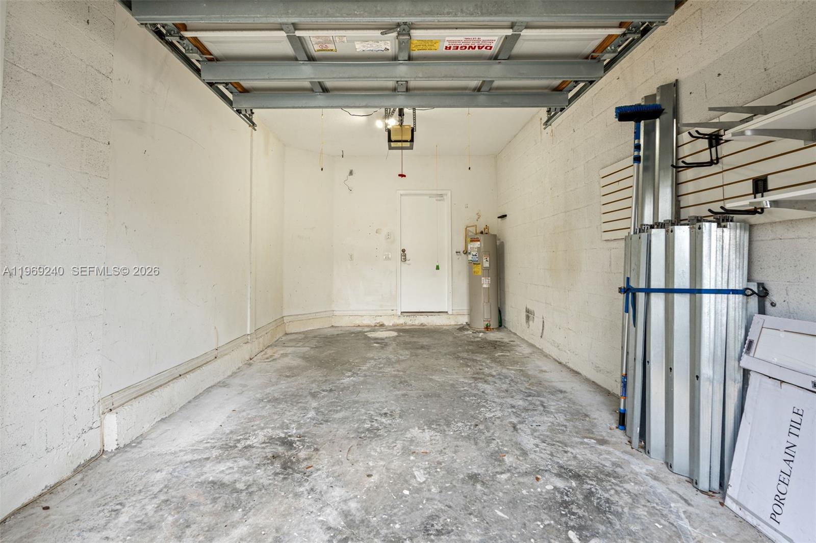 LAGO VISTA AT COCONUT CRE - Residential