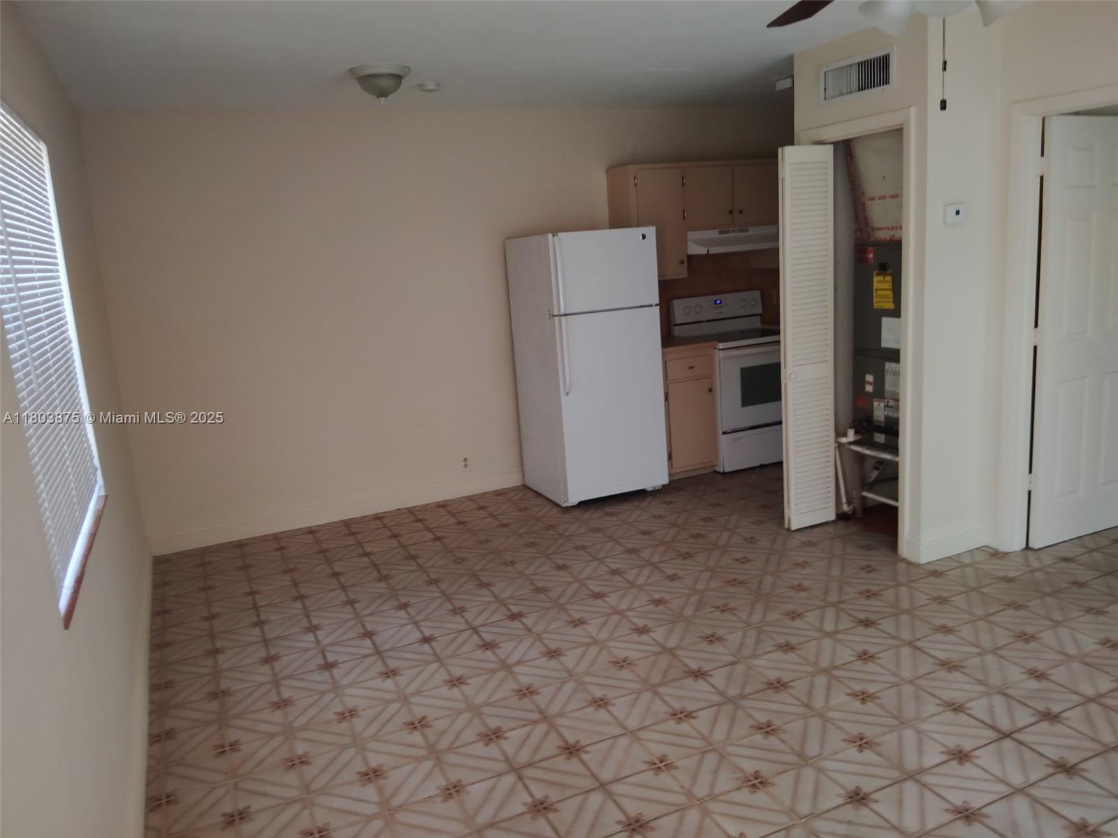 Rental Property at 9614 Nw 5th Ave 1, Miami, Broward County, Florida - Bedrooms: 1 
Bathrooms: 1  - $1,400 MO.