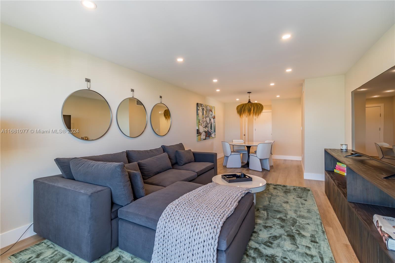 MICHIGAN WEST CONDO - Residential