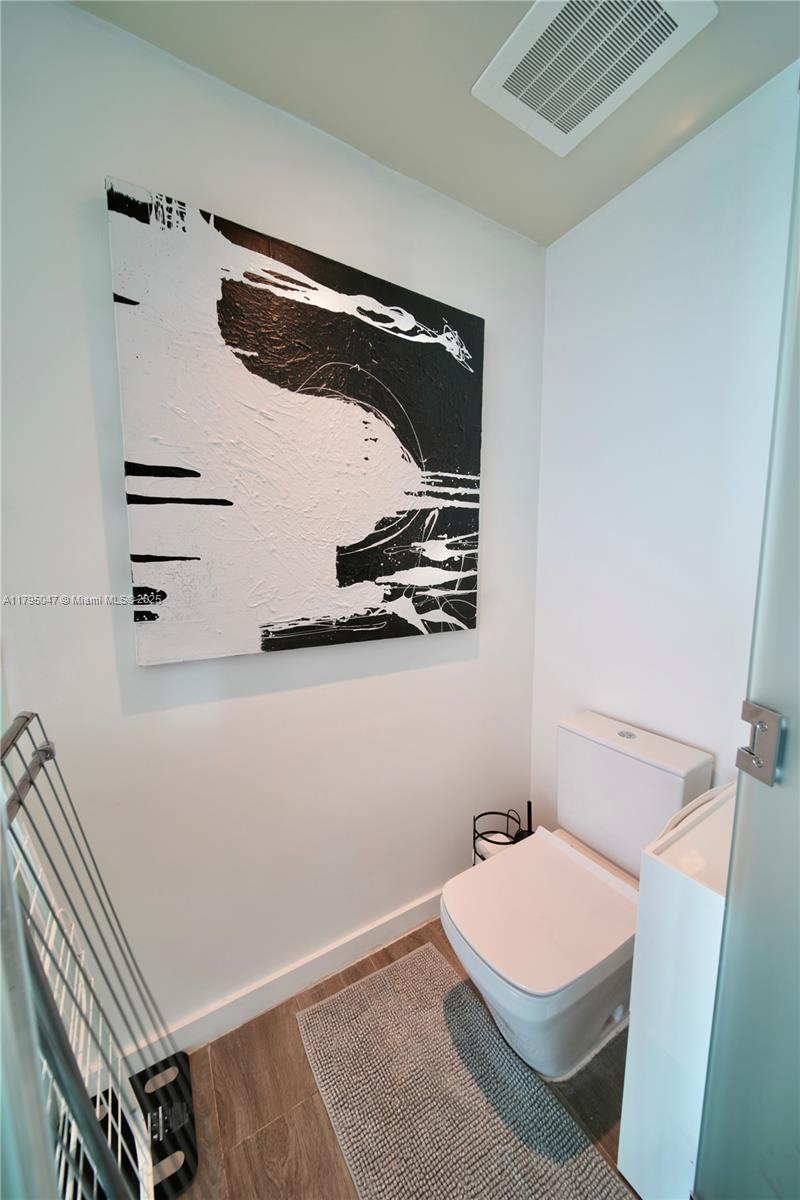 BISCAYNE BEACH CONDO - Residential