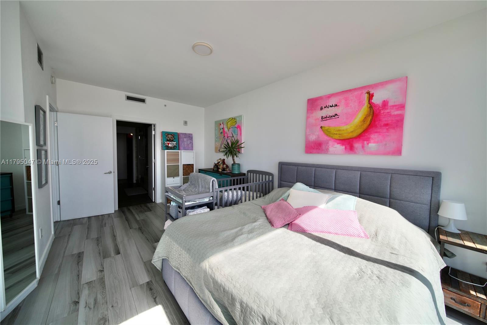 BISCAYNE BEACH CONDO - Residential