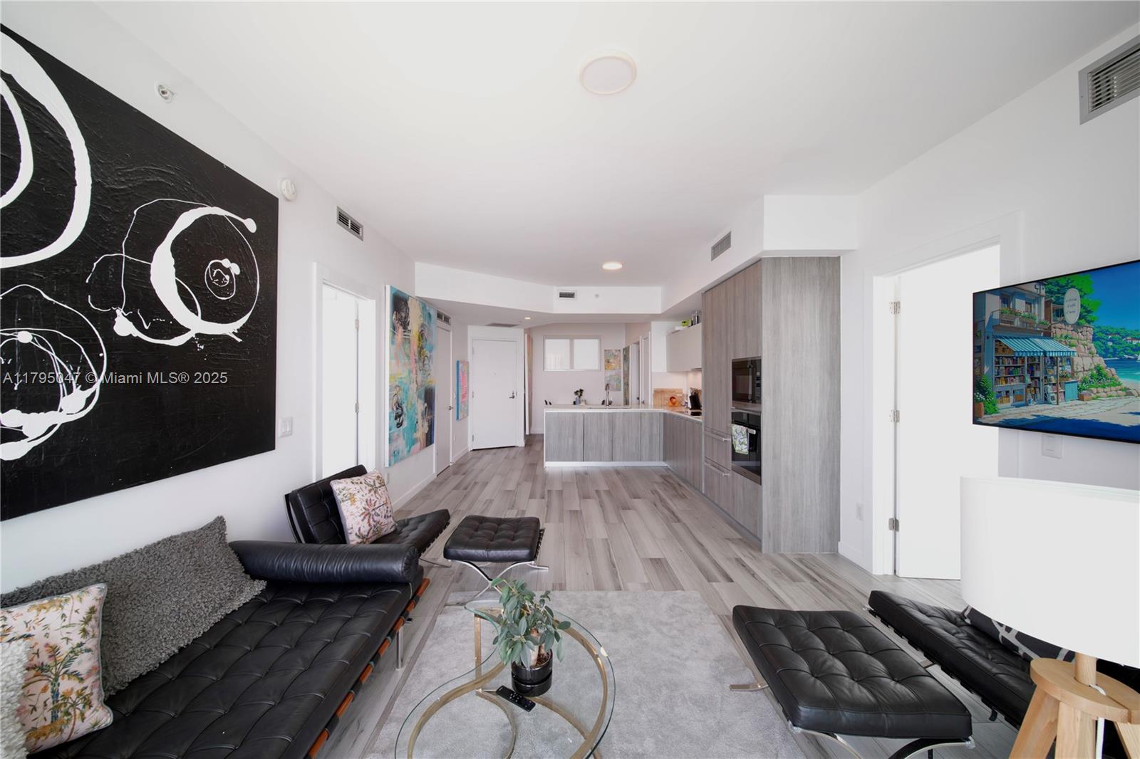 BISCAYNE BEACH CONDO - Residential