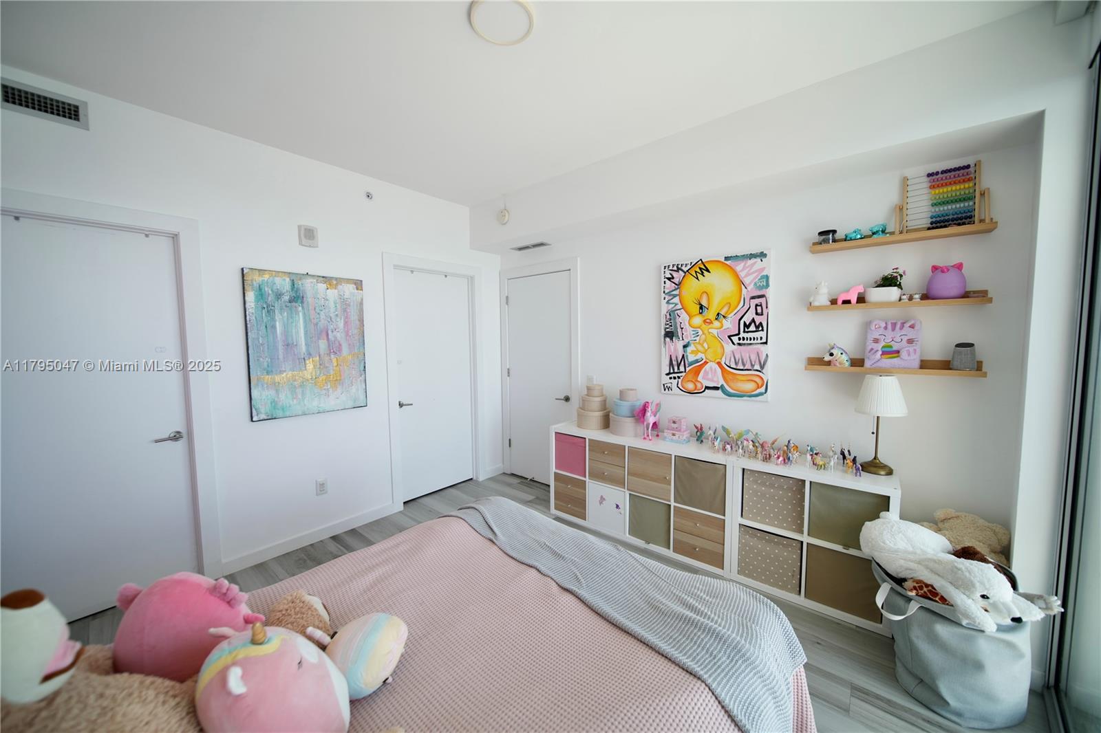BISCAYNE BEACH CONDO - Residential