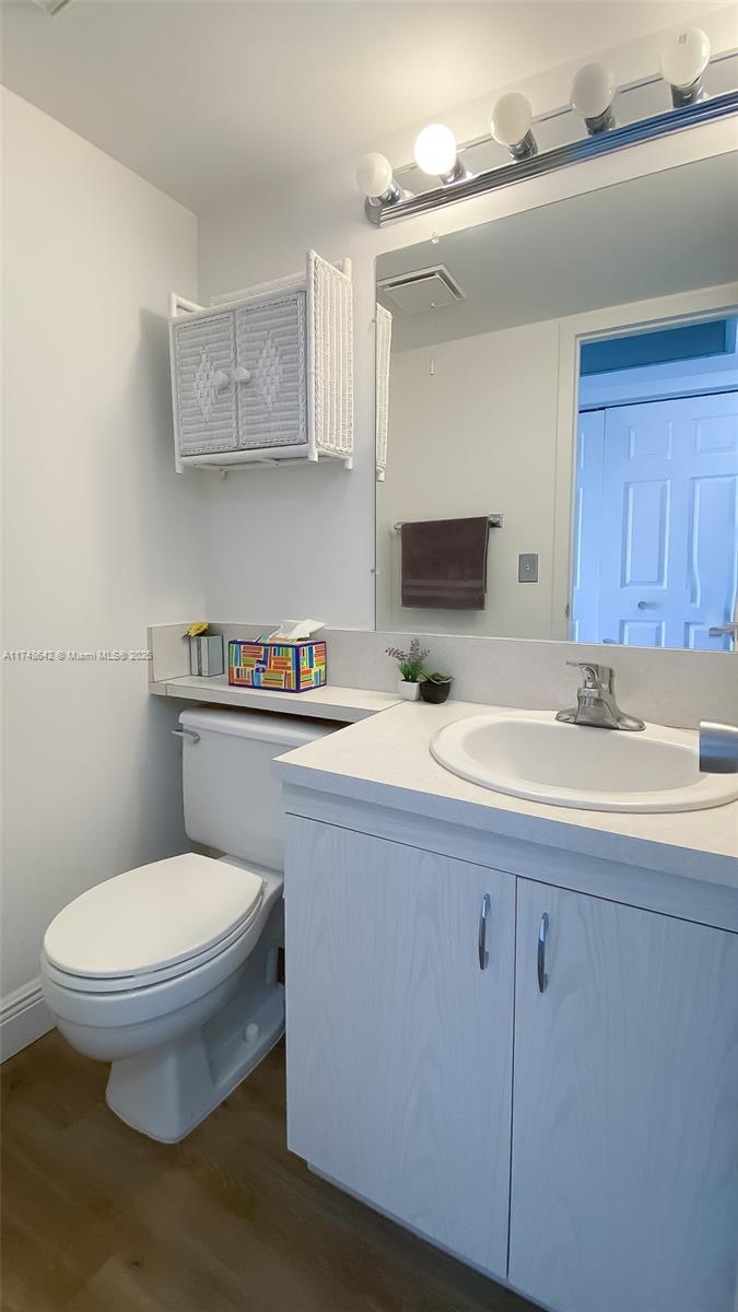 CORNWALL AT CENTURY VILLA - Residential Lease