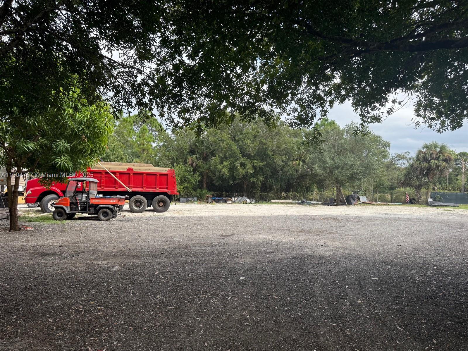 MONTURA RANCH - Residential