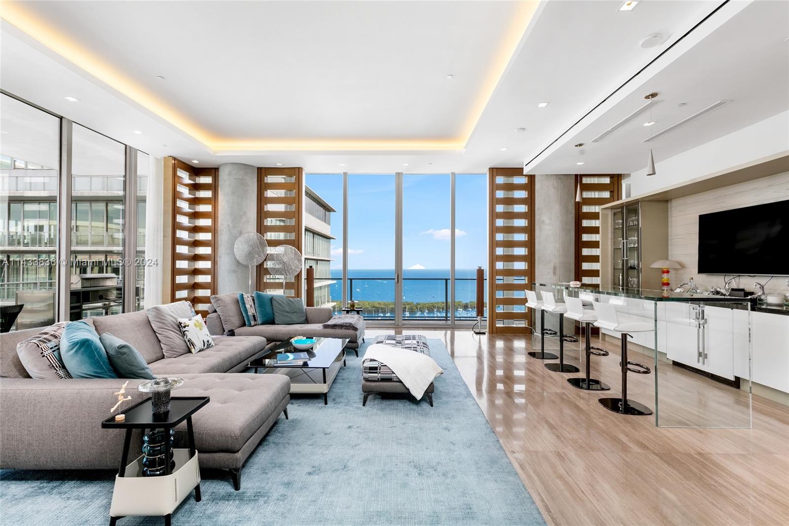 DINNER KEY - Residential