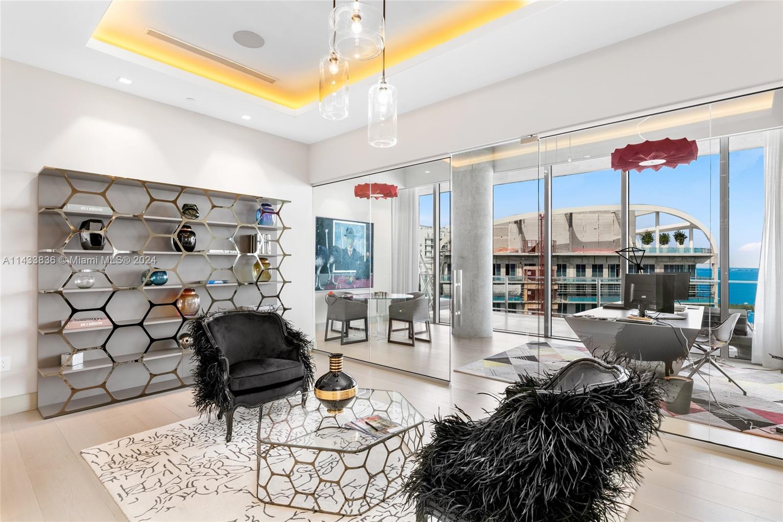 DINNER KEY - Residential