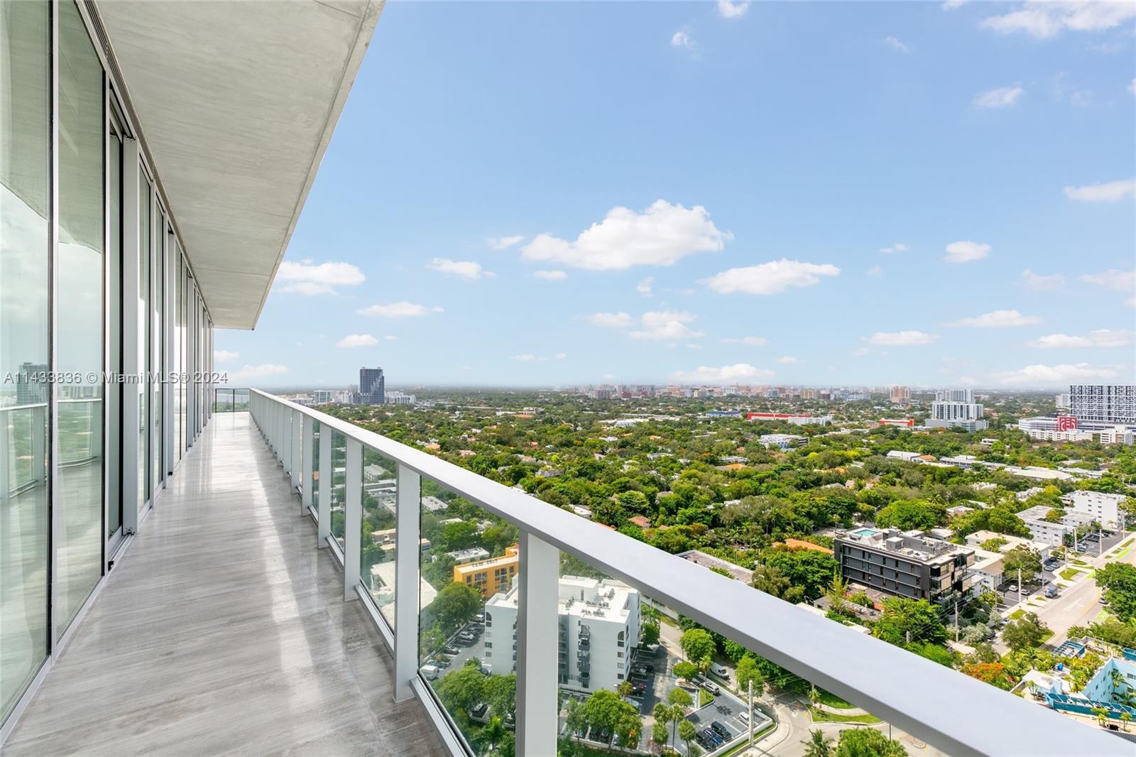 DINNER KEY - Residential