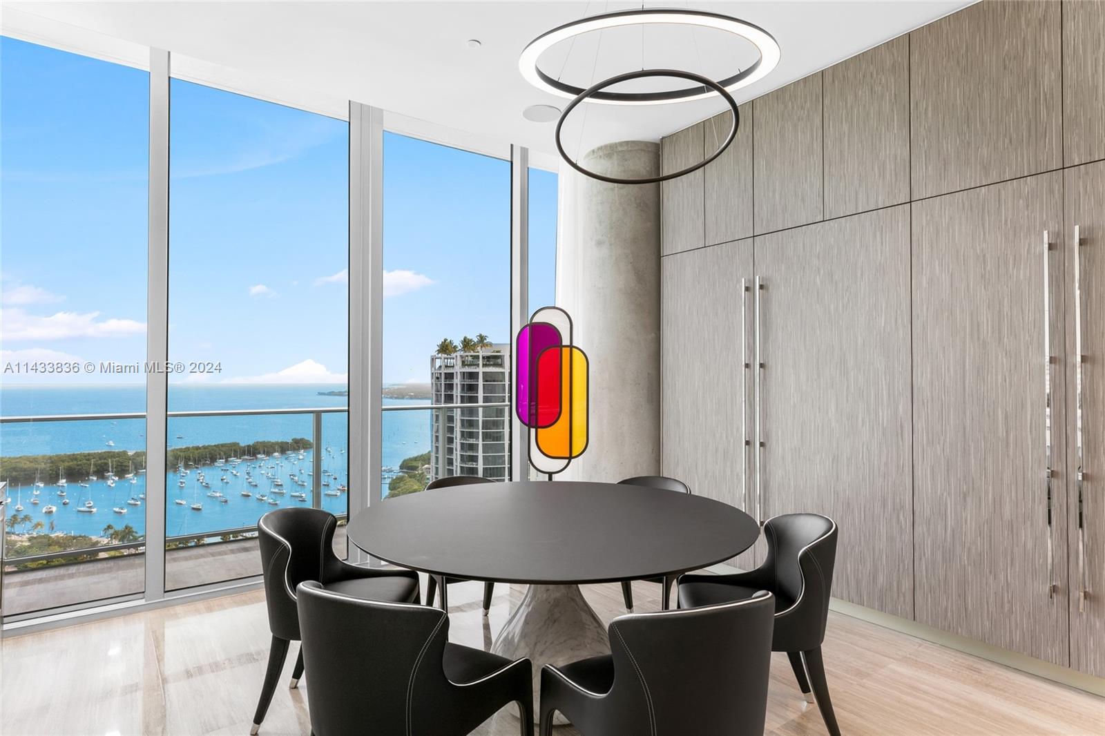 DINNER KEY - Residential