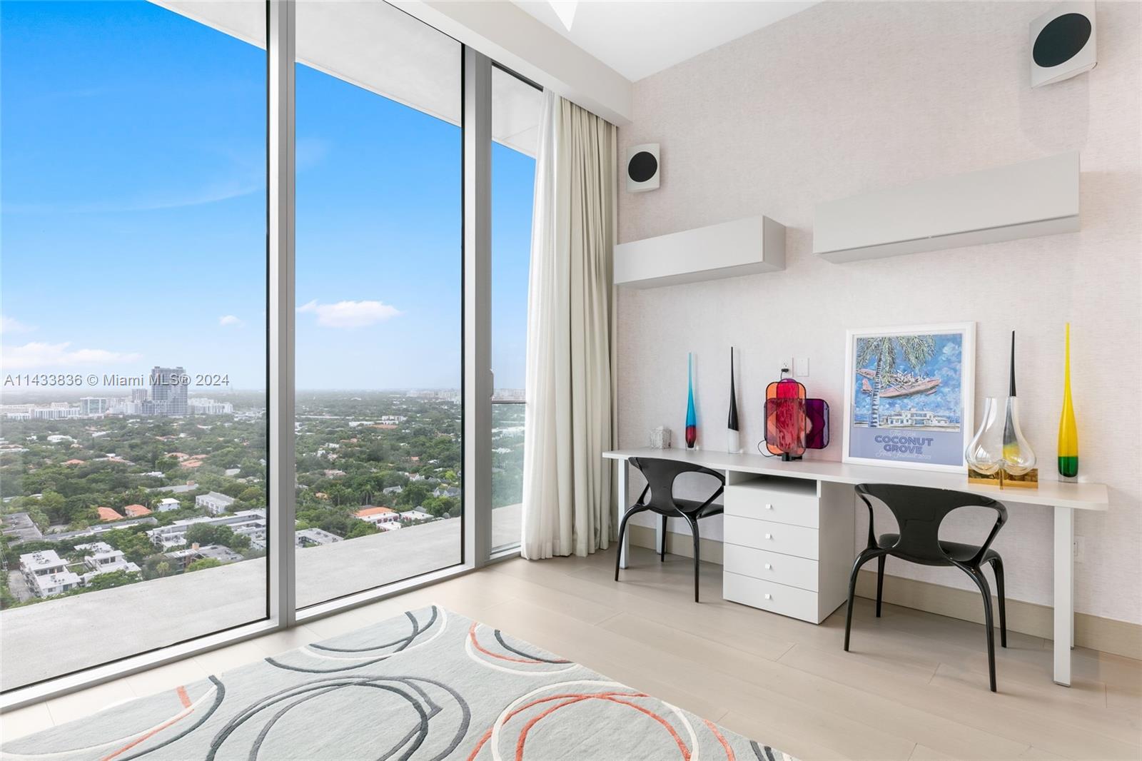 DINNER KEY - Residential