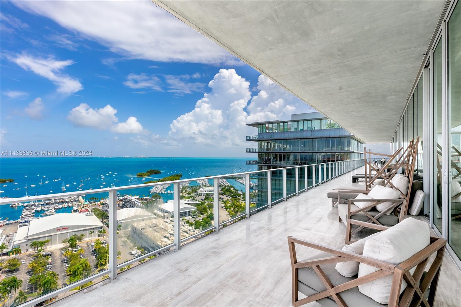 DINNER KEY - Residential