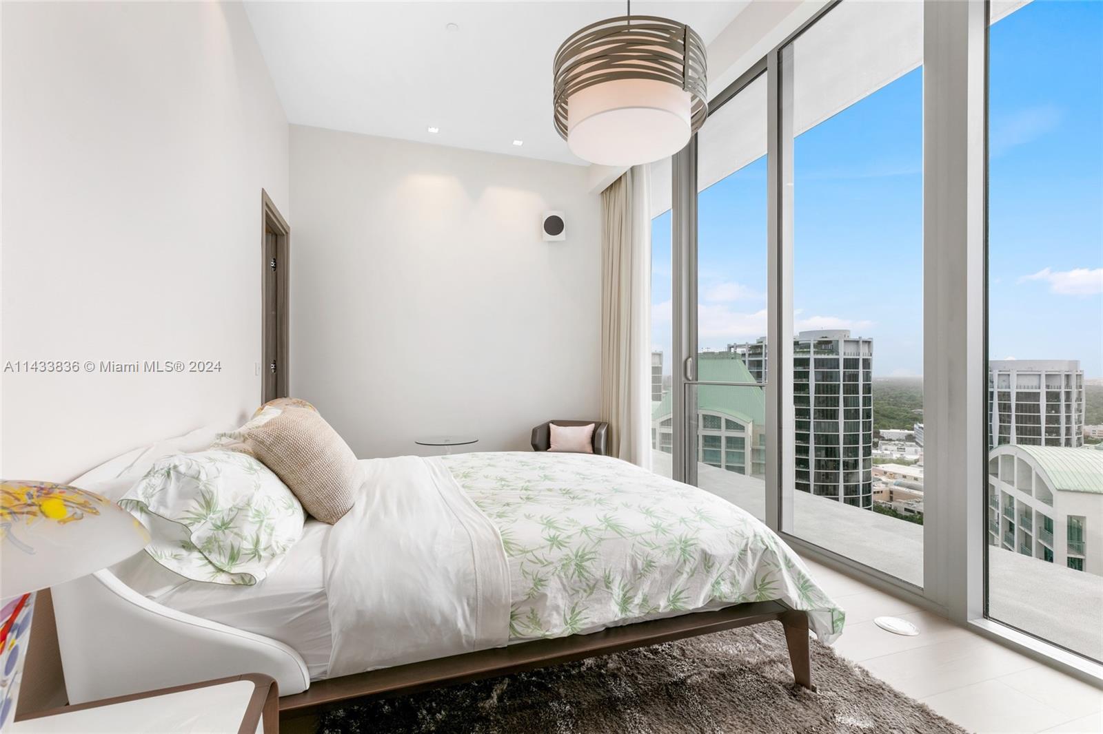 DINNER KEY - Residential